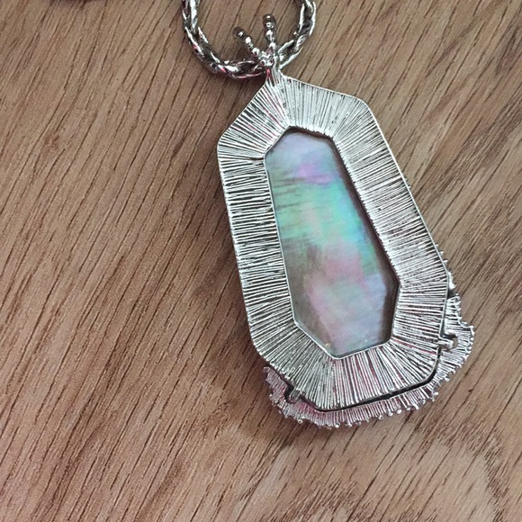 Chloe and Isabel Ocean lace long pendant necklace - Picture 6 of 6